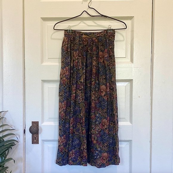 VINTAGE GIORGIO SANT'ANGELO || DARK FLORAL MIDI SKIRT - Picture 1 of 4